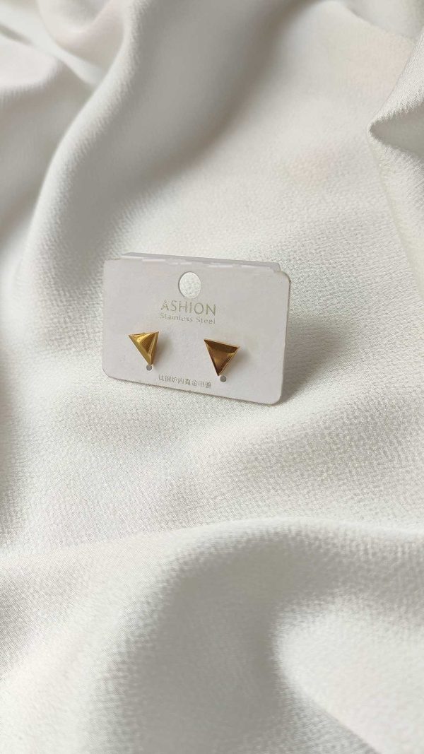 گوشواره مینیمال مثلث کد gvr-003